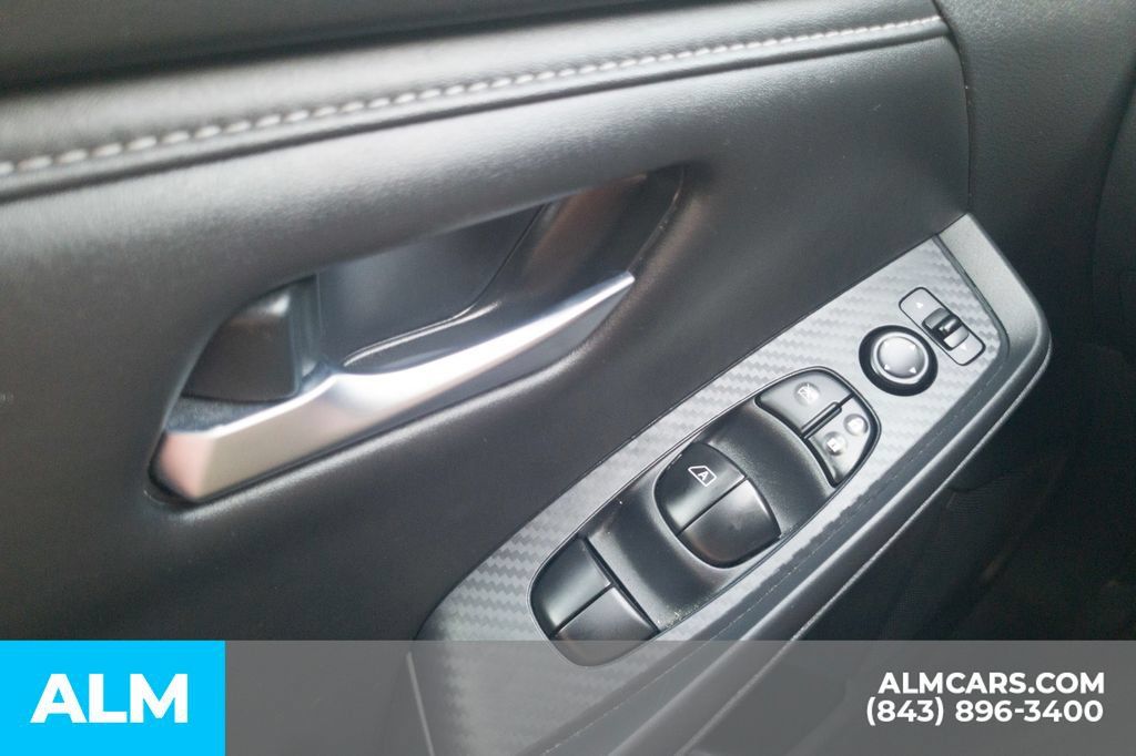Used 2024 Nissan Sentra SV FWD image 34