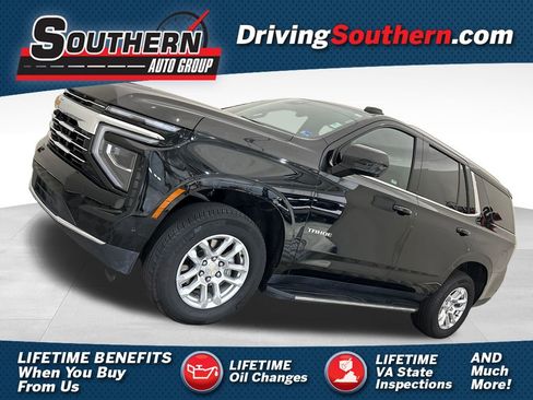 Used 2025 Chevrolet Tahoe LT AWD/4WD image 1