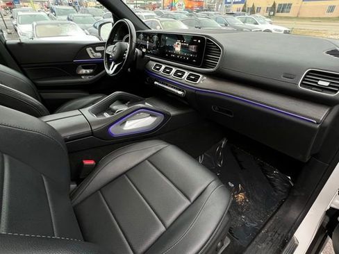 Used 2022 Mercedes-Benz GLS 450 4MATIC image 23