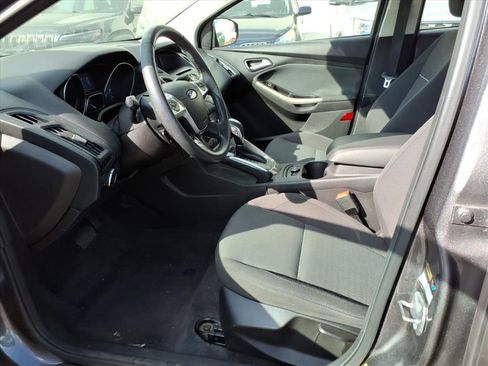 Used 2012 Ford Focus SEL w/ SEL/Titanium Winter Pkg image 10