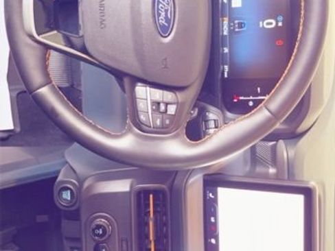 Used 2025 Ford Maverick Tremor AWD/4WD image 3