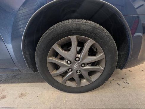 Used 2012 Hyundai Elantra FWD image 17