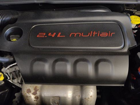 Used 2021 Jeep Compass Latitude FWD image 30