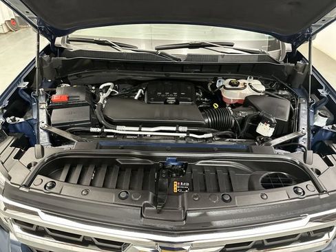 Certified 2024 Chevrolet Silverado 1500 LT AWD/4WD image 19