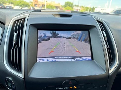 Used 2020 Ford Edge SEL AWD/4WD image 17