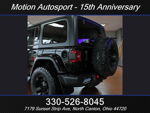 Used 2018 Jeep Wrangler Unlimited Sahara w/ Uconnect 4C Nav & Sound Group AWD/4WD image 8