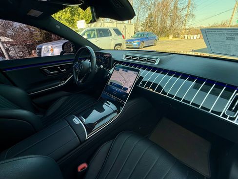 Used 2023 Mercedes-Benz S 500 4MATIC image 34