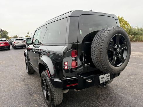 Used 2022 Land Rover Defender 90 X-Dynamic SE image 6