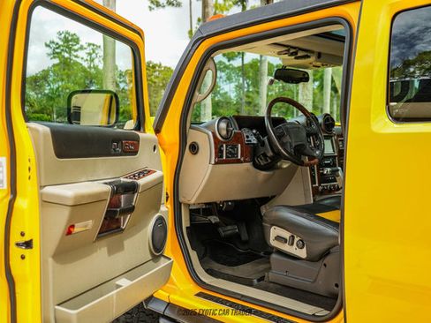 Used 2003 HUMMER H2 w/ Preferred Equipment Group image 50