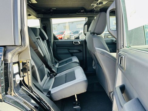 New 2025 Ford Bronco 4-Door AWD/4WD image 25