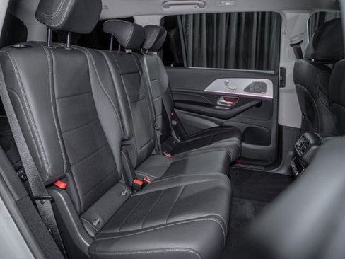 Certified 2026 Mercedes-Benz GLS 450 4MATIC image 12