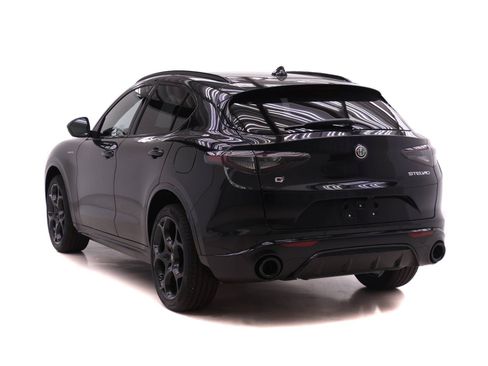 New 2026 Alfa Romeo Stelvio Sprint AWD/4WD image 5