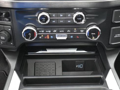 Used 2023 Ford F250 Lariat w/ FX4 Off-Road Package image 20