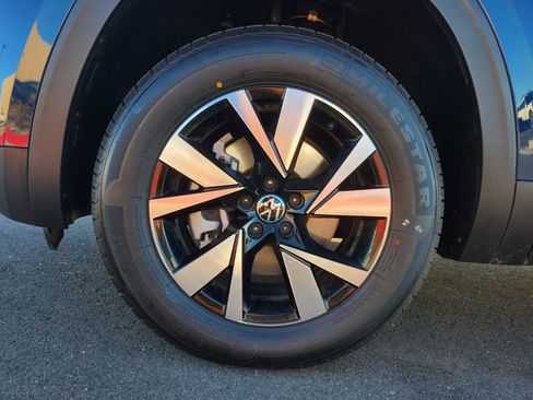 Used 2022 Volkswagen Atlas Cross Sport SE image 30