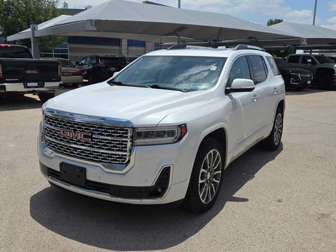 Used 2022 GMC Acadia Denali w/ Denali Ultimate Package AWD/4WD image 4