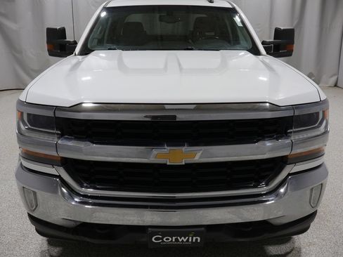 Used 2017 Chevrolet Silverado 1500 LT w/ LT Fleet Convenience Package AWD/4WD image 8