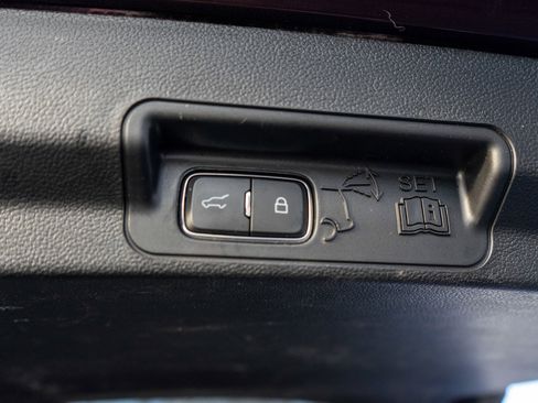 Used 2023 Ford Explorer Limited w/ Hybrid Equipment Group 310A image 10