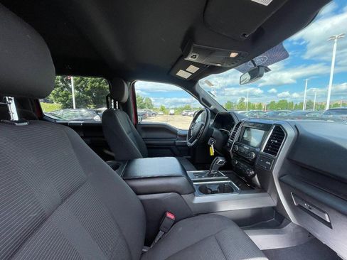 Used 2016 Ford F150 XLT w/ Equipment Group 302A Luxury AWD/4WD image 4