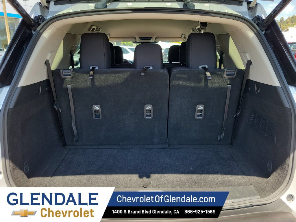 Used 2025 Nissan Pathfinder SV FWD image 20