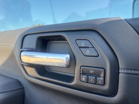 Used 2023 GMC Sierra 2500 SLT w/ SLT Premium Package image 18