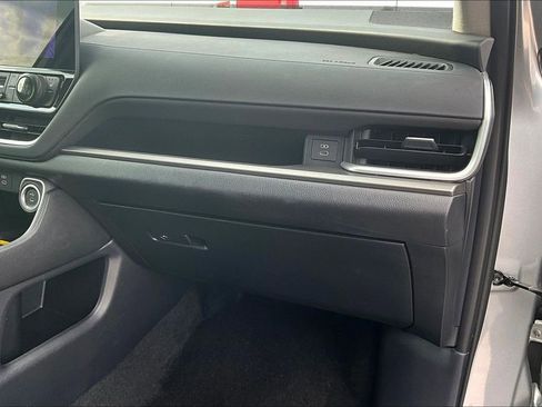 Used 2025 Toyota Grand Highlander FWD image 19