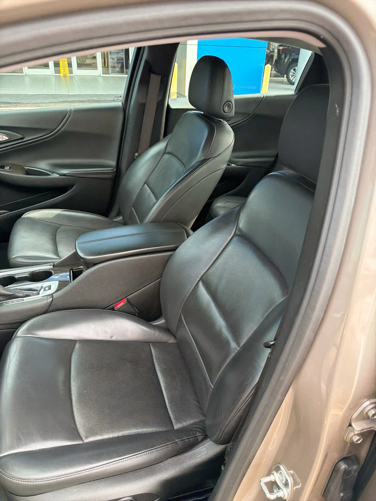 Used 2024 Chevrolet Malibu LT FWD image 17