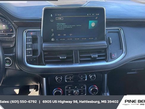 Used 2023 Chevrolet Suburban Premier image 23