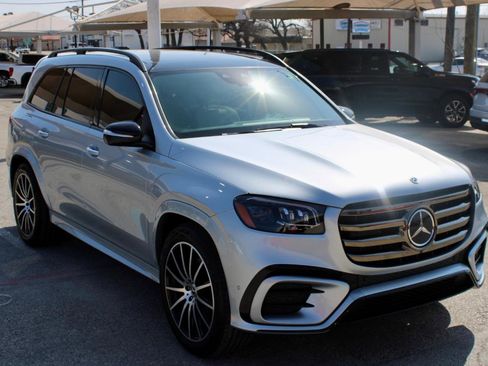 Used 2026 Mercedes-Benz GLS 450 4MATIC image 2