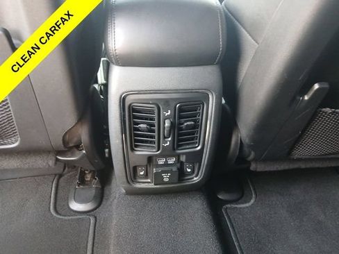 Used 2019 Jeep Grand Cherokee Limited w/ Luxury Group II AWD/4WD image 14