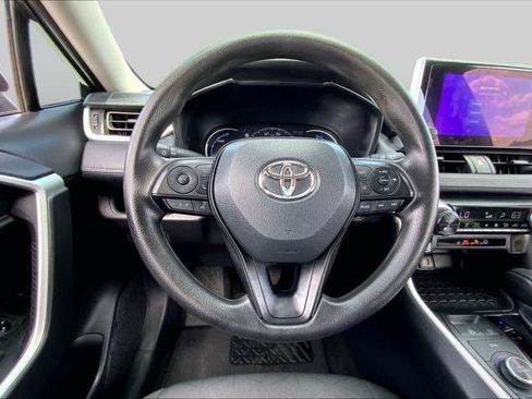 Certified 2025 Toyota RAV4 XLE AWD/4WD image 6