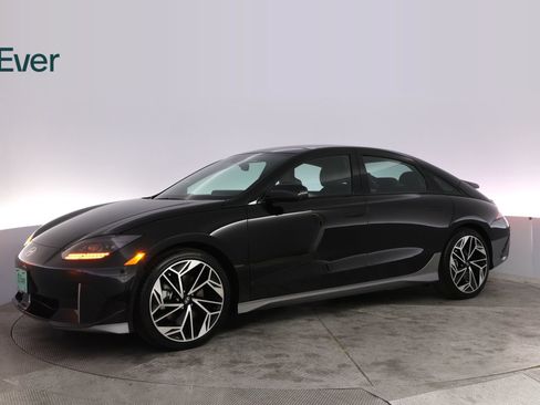 Used 2024 Hyundai Ioniq 6 Limited RWD image 18
