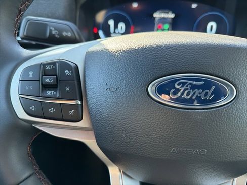 New 2026 Ford Explorer Active w/ Active Comfort Package image 20