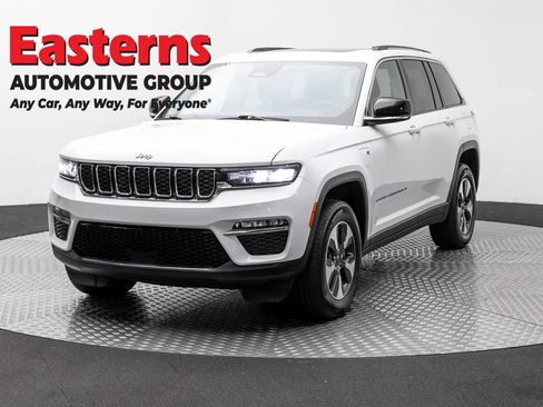 Used 2022 Jeep Grand Cherokee Limited 4xe AWD/4WD image 1