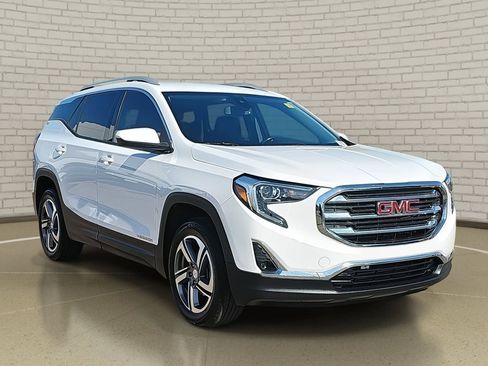 Used 2020 GMC Terrain SLT image 3