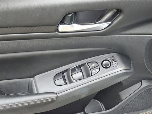 Certified 2024 Nissan Altima 2.5 SV image 12