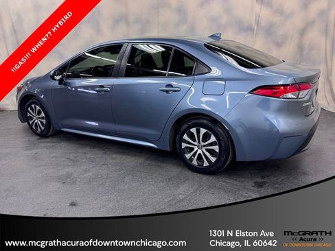 Used 2022 Toyota Corolla LE image 4