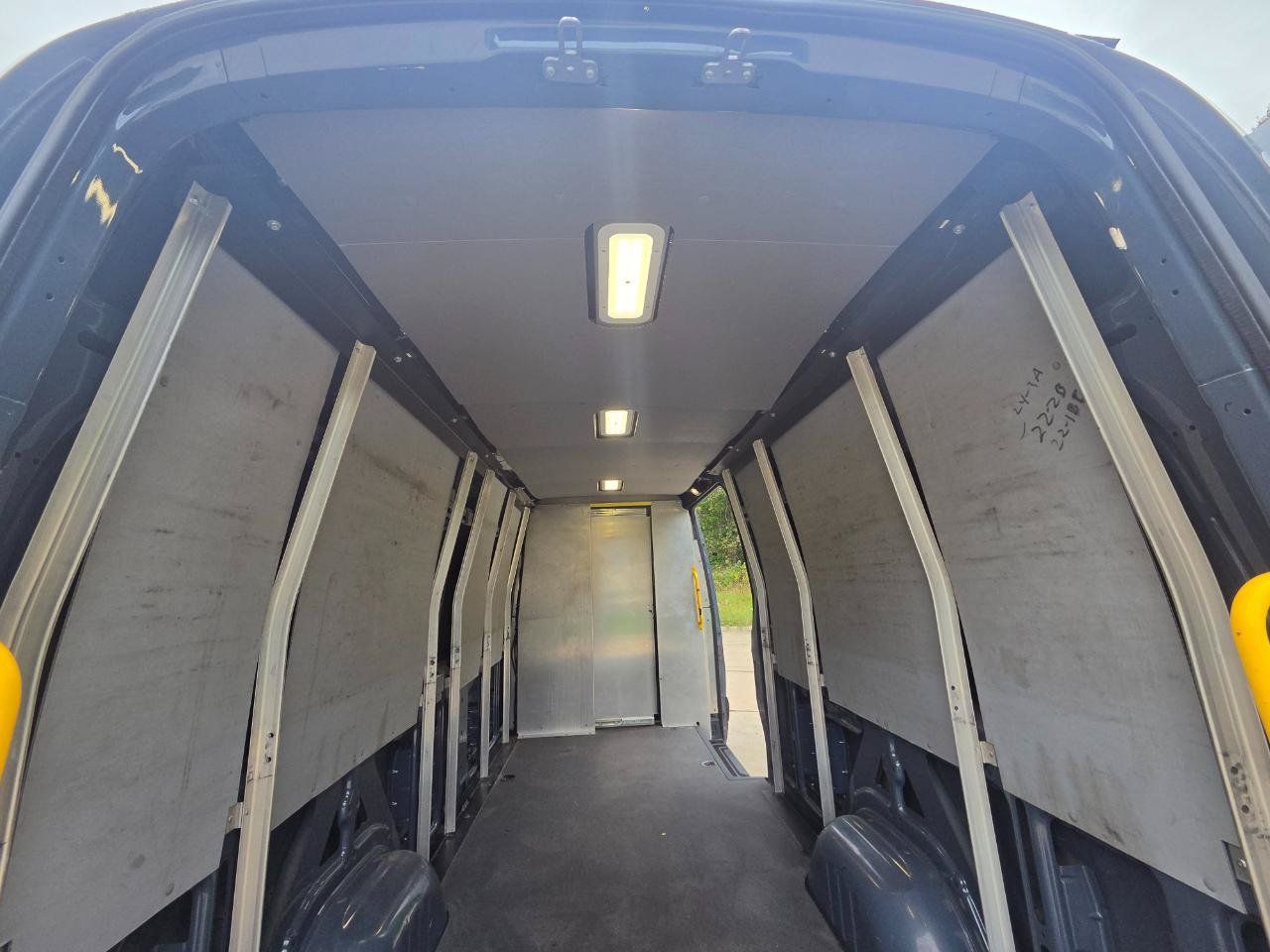 Used 2019 Mercedes-Benz Sprinter 170 image 29