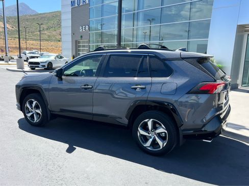 Used 2025 Toyota RAV4 SE AWD/4WD image 11
