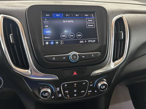 Used 2021 Chevrolet Equinox LT w/ Driver Convenience Package image 49