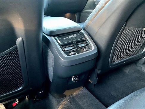Used 2019 Volvo XC90 T6 Momentum w/ Advanced Package image 29