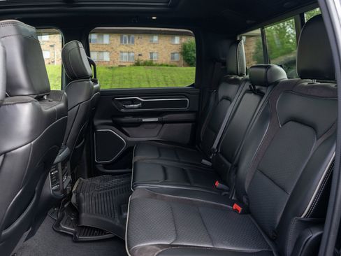 Used 2023 RAM 1500 Laramie AWD/4WD image 29
