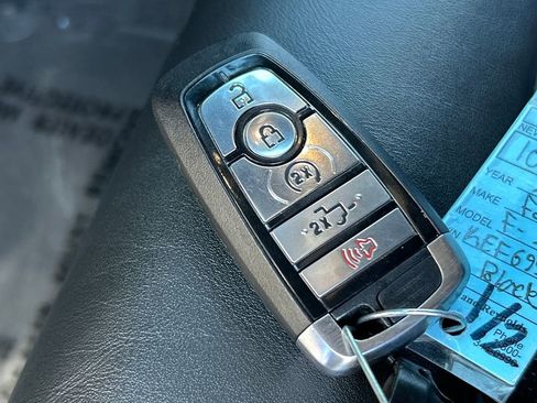 Used 2019 Ford F250 Platinum w/ Platinum Ultimate Package image 34