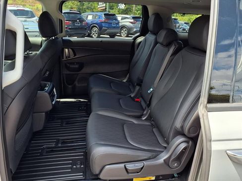 New 2026 Kia Carnival SX w/ SX Dark Edition Package image 11