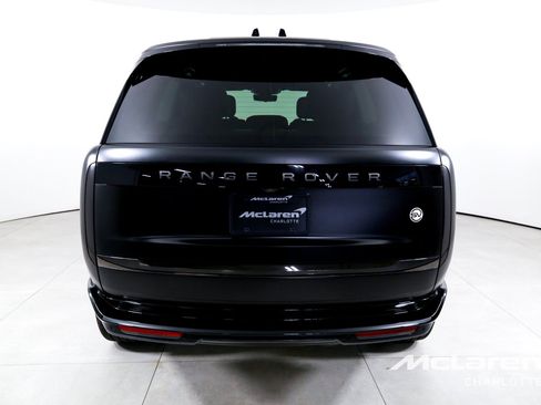Used 2025 Land Rover Range Rover SV AWD/4WD image 7