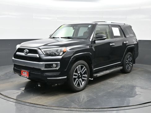 Used 2017 Toyota 4Runner Limited image 2