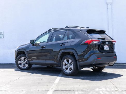 Used 2024 Toyota RAV4 XLE w/ Convenience Package AWD/4WD image 3