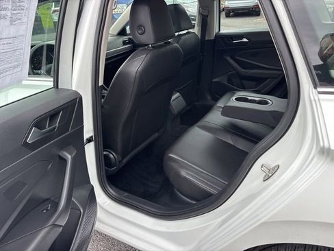 Used 2019 Volkswagen Jetta SE FWD image 11