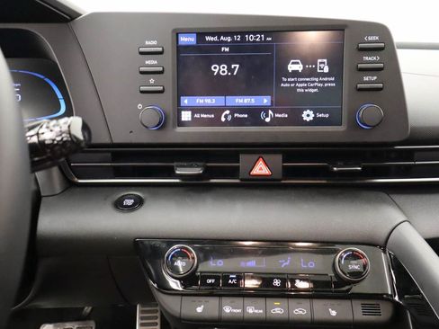 Used 2026 Hyundai Elantra SEL Sport Premium FWD image 10