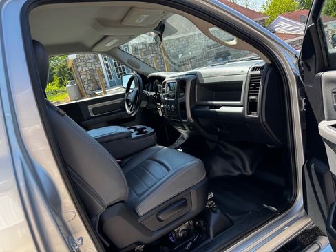 Used 2014 RAM 2500 Tradesman w/ Chrome Appearance Group image 24