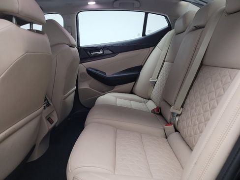 Used 2018 Nissan Maxima Platinum image 18